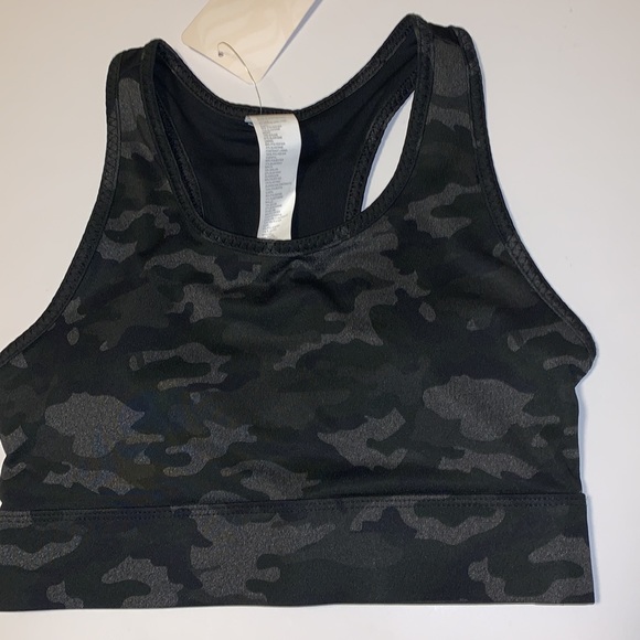 🆕 Fabletics “Mila” Black and Grey Camouflage Print Sports Bra - Women’s Size XS - Picture 6 of 8